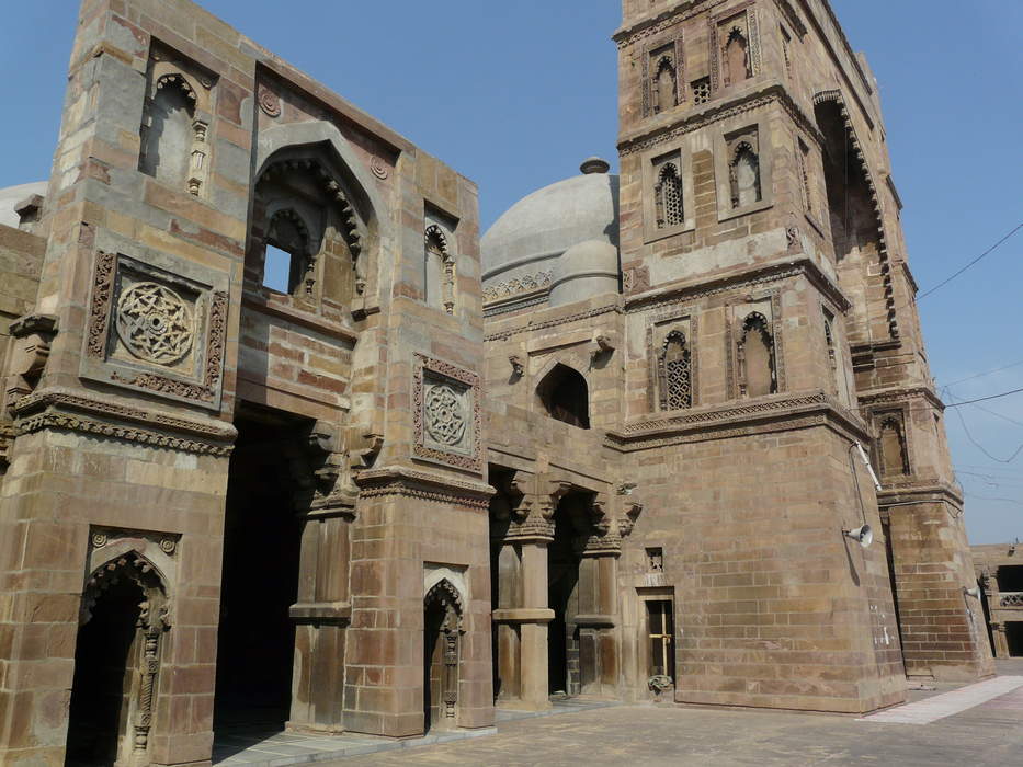 Atala Mosque, Jaunpur: Mosque in Jaunpur, Uttar Pradesh, India