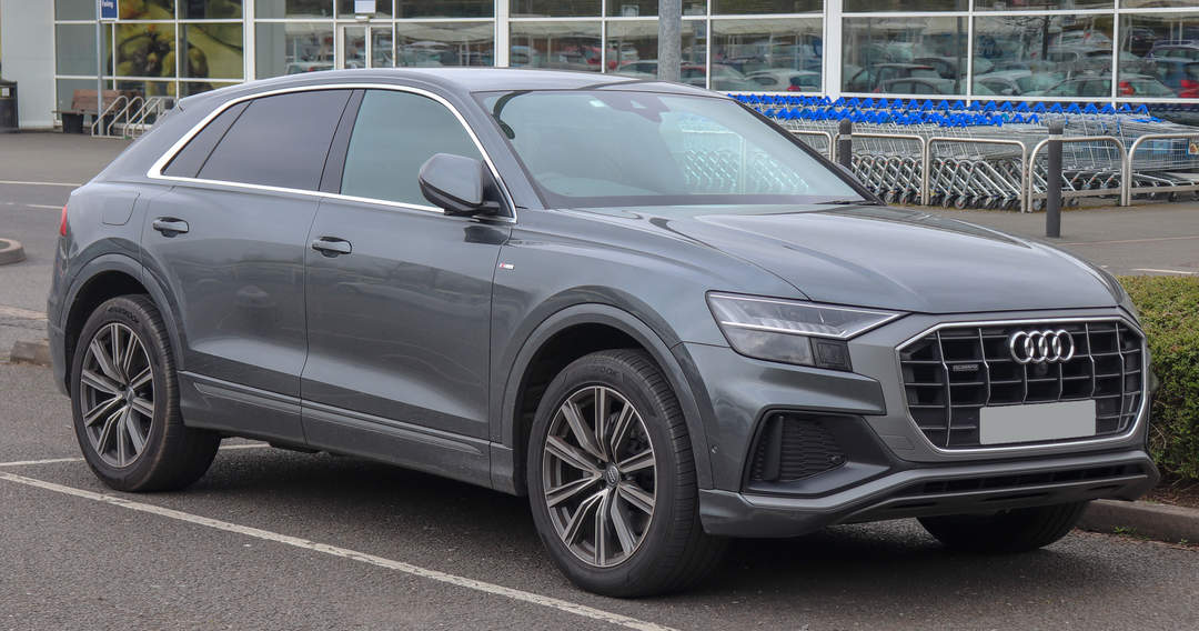 Audi Q8: Mid-size luxury crossover SUV coupé