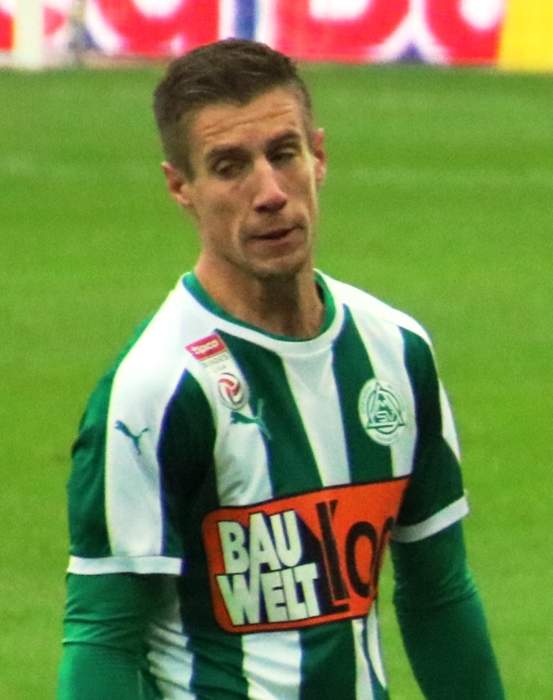 Barnabás Varga: Hungarian footballer (born 1994)
