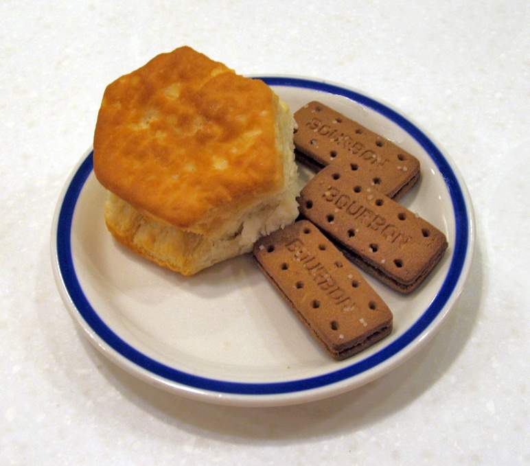 Biscuit: Sweet baked item