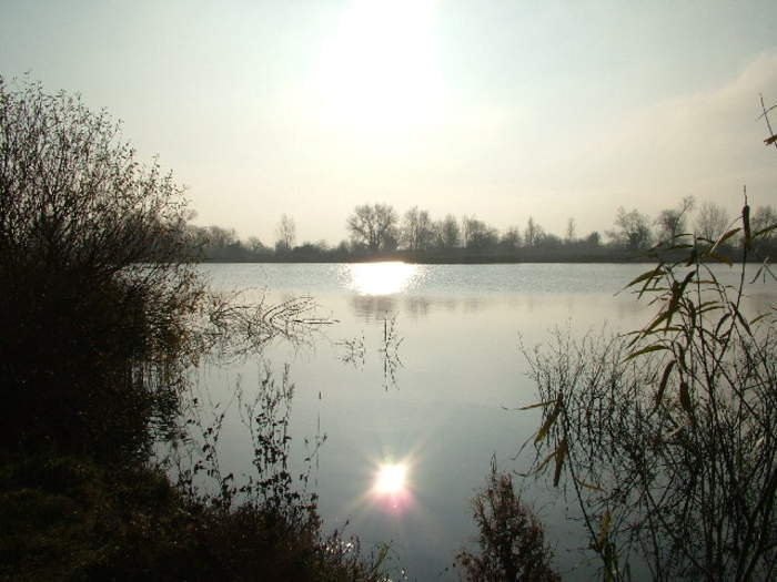 Cotswold Water Park: Lake system and park in England