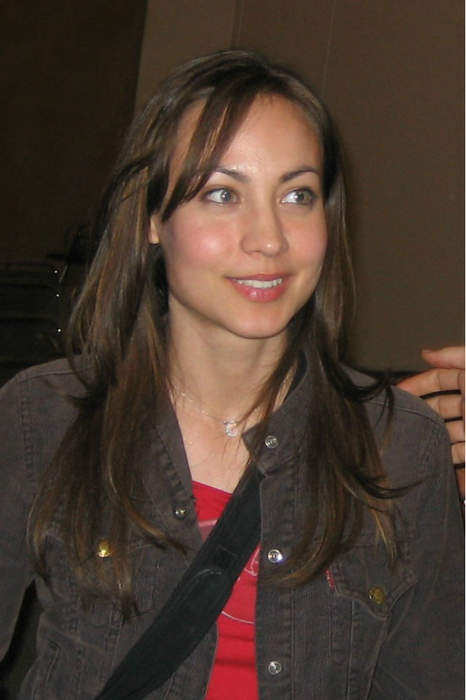 Courtney Ford: American actress