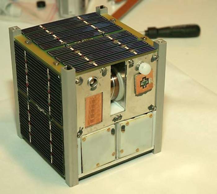 CubeSat: Miniature satellite in 10 cm cube modules