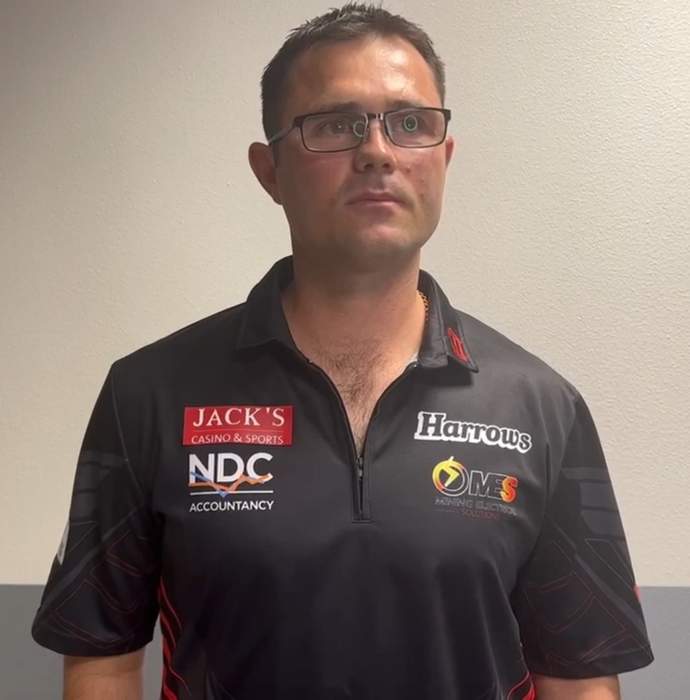 Damon Heta: Australian darts player (born 1987)