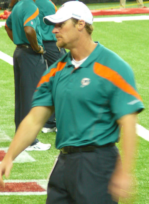 Dan Campbell: American football player and coach (born 1976)