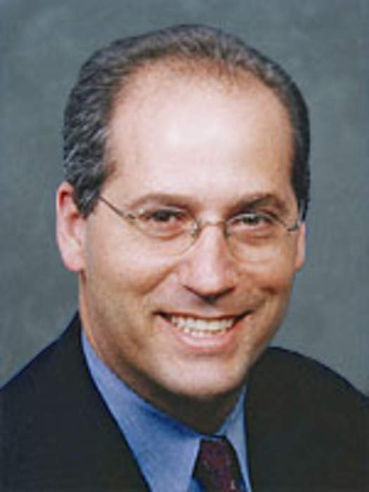 Dan Gelber: American politician