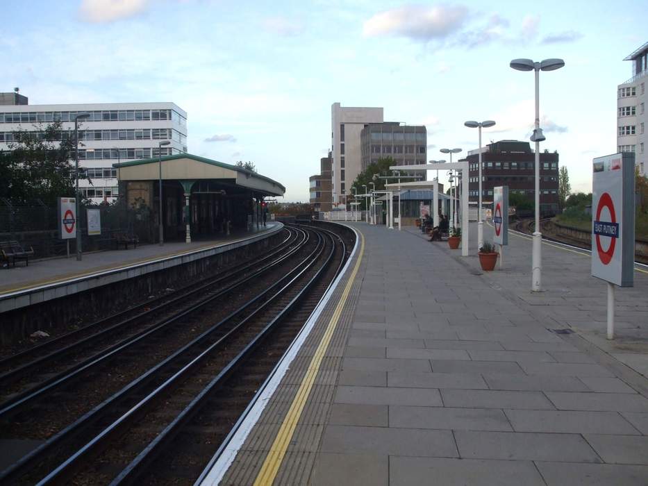 East Putney tube station: London Underground station