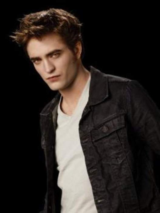 Edward Cullen: Fictional character in the Twilight series