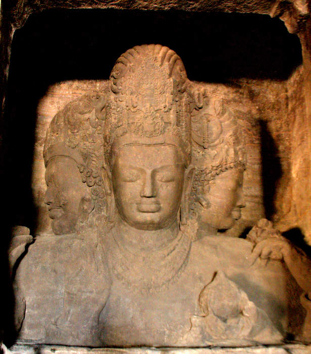 Elephanta Caves: Collection of cave temples in Maharashtra, India