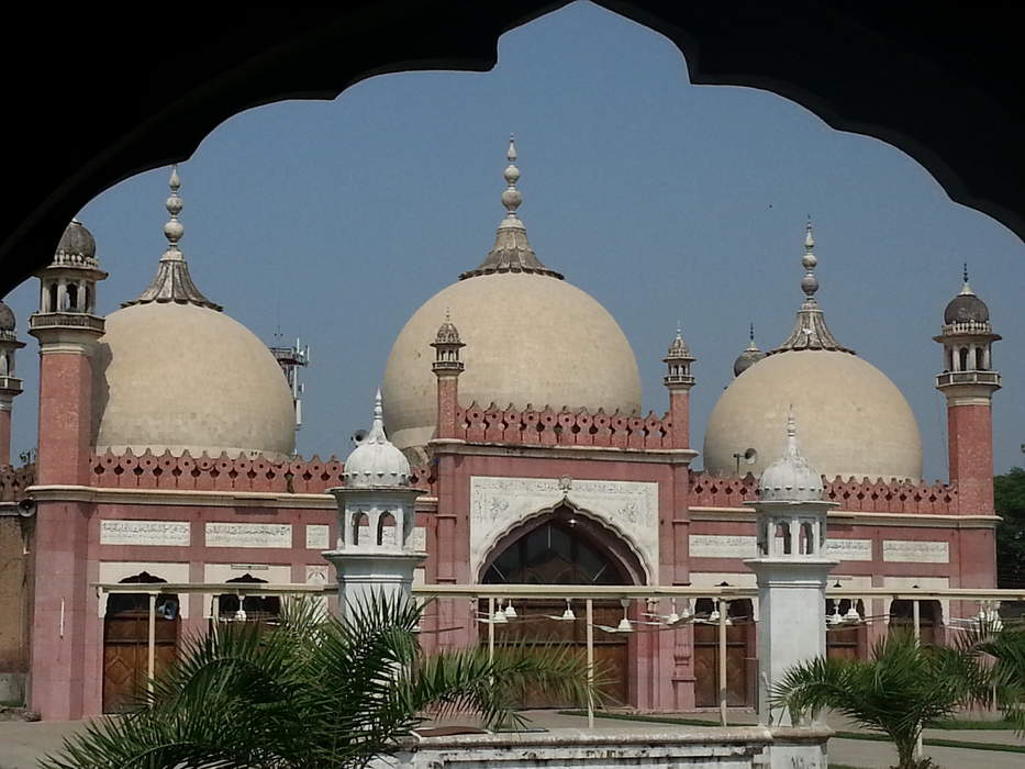 Gujrat, Pakistan: City in Punjab, Pakistan