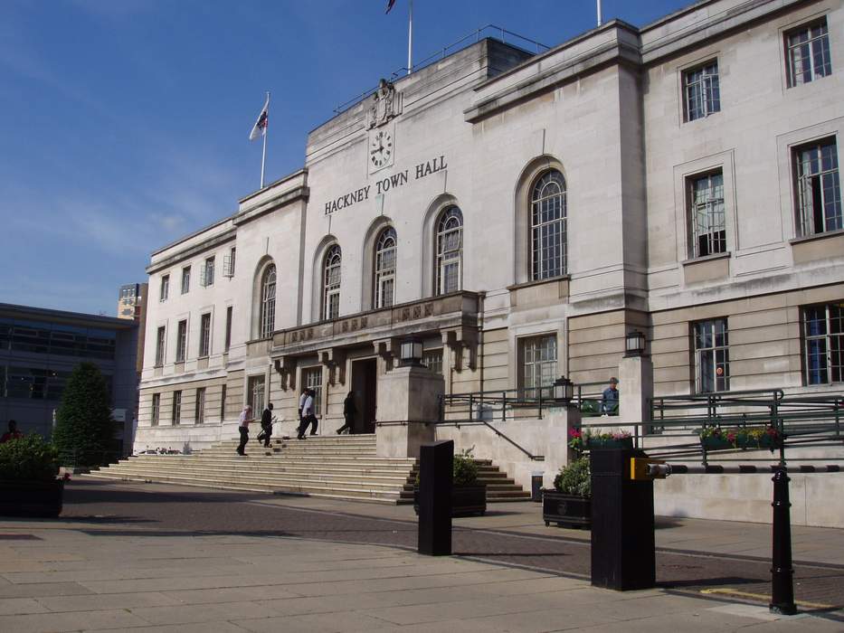 Hackney Town Hall: Municipal building in London, England