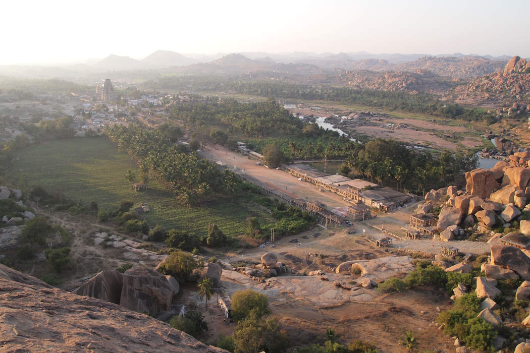 Hampi (town): City in Karnataka, India