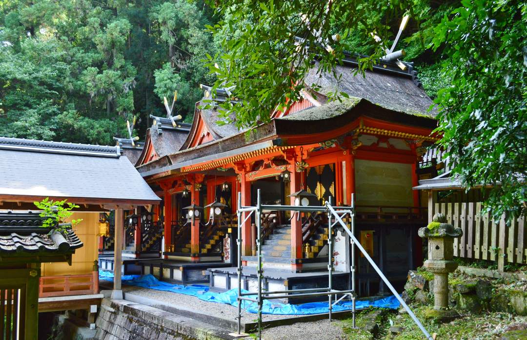 Hiraoka Shrine: Shinto shrine in Higashiōsaka, Osaka, Japan