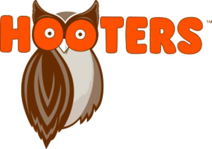 Hooters: American restaurant chain