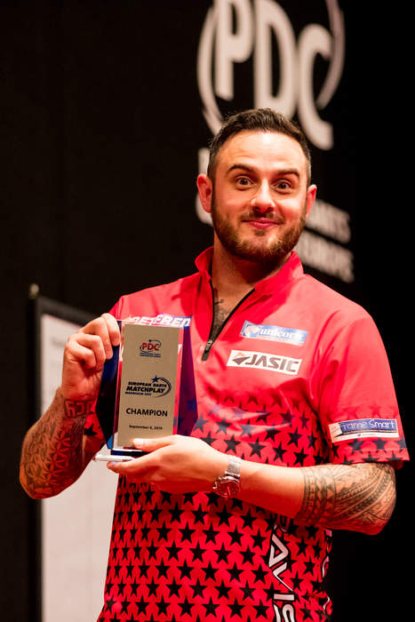 Joe Cullen (darts player): English darts player (born 1989)