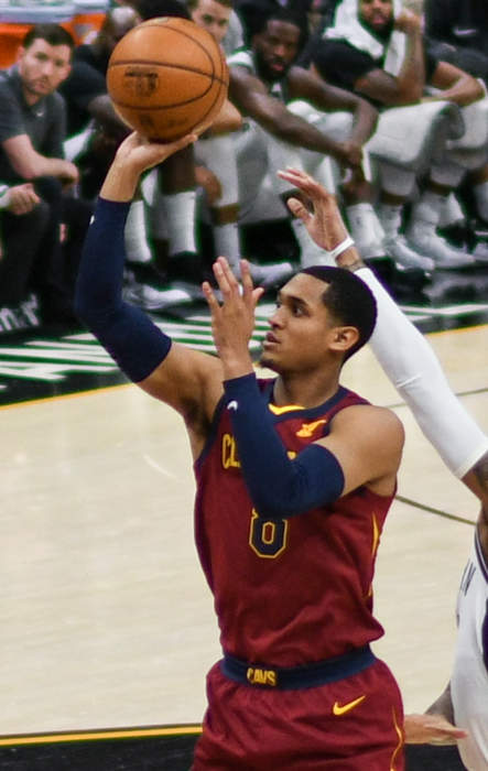 Jordan Clarkson: American and Filipino basketball player (born 1992)