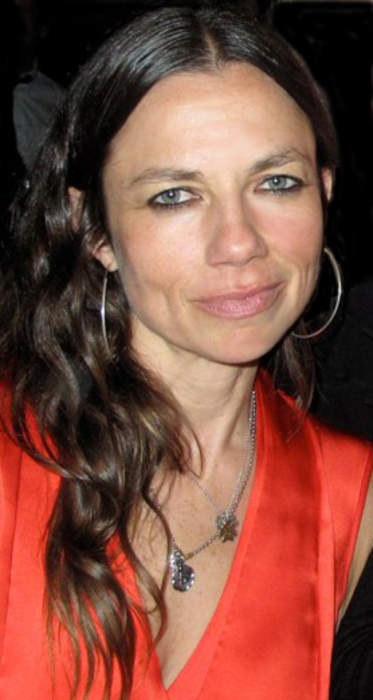 Justine Bateman: American filmmaker and author (born 1966)