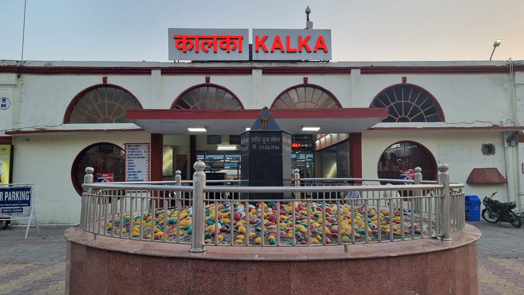 Kalka railway station: Railway station in Himachal Pradesh