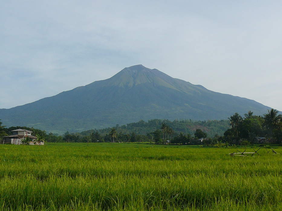 Kanlaon: Active volcano in the Philippines