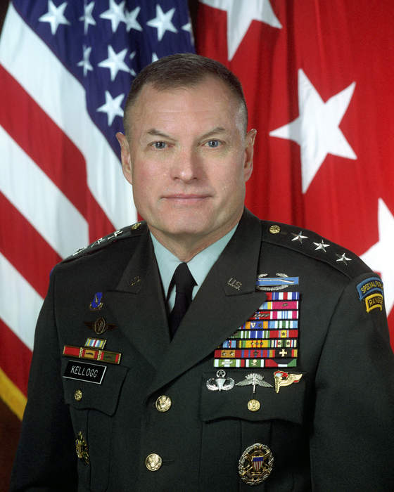 Keith Kellogg: Retired Lieutenant General in the United States Army (born 1944)