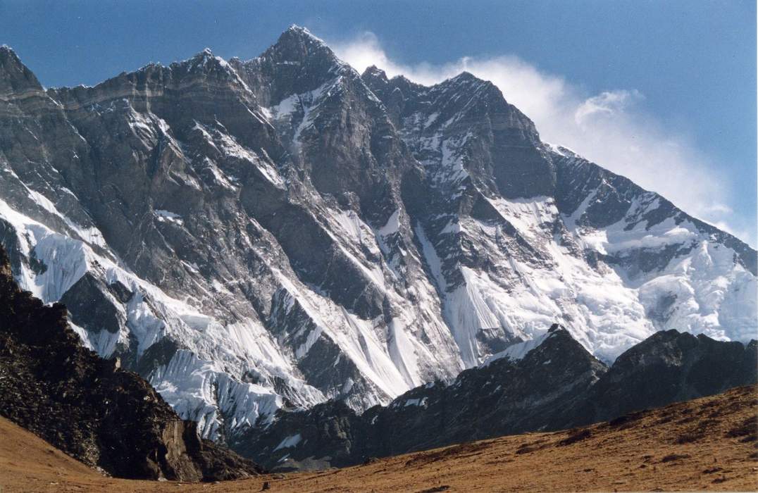 Lhotse: Eight-thousander and 4th-highest mountain on Earth, located in Nepal and China