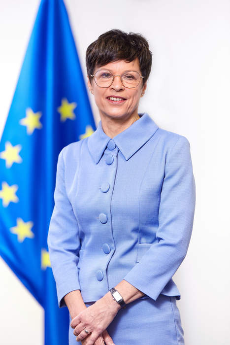 Marta Kos: Slovenian diplomat and politician (born 1965)