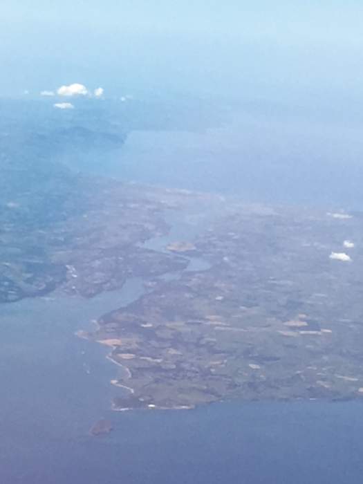 Menai Strait: Tidal water between Anglesey and mainland Wales