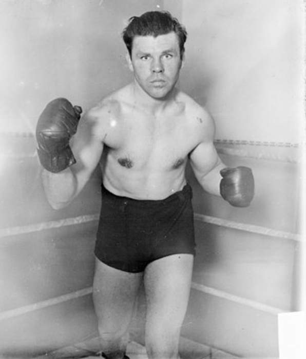 Mickey Walker (boxer): American boxer