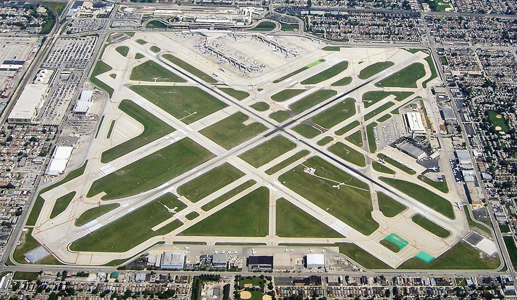 Midway International Airport: Airport in Chicago, Illinois, United States