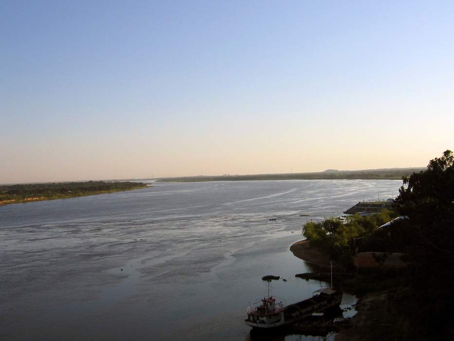 Paraguay River: River of Argentina, Brazil and Paraguay