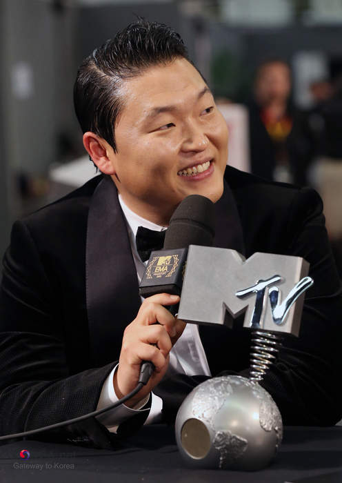 Psy: South Korean singer (born 1977)