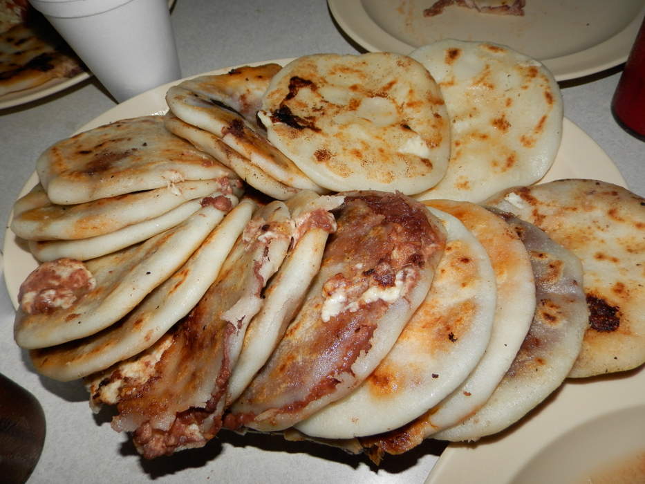 Pupusa: Central American dish