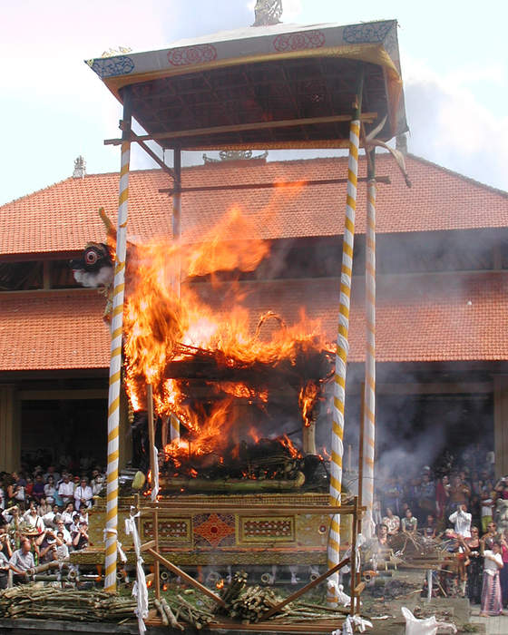 Pyre: Form of cremation