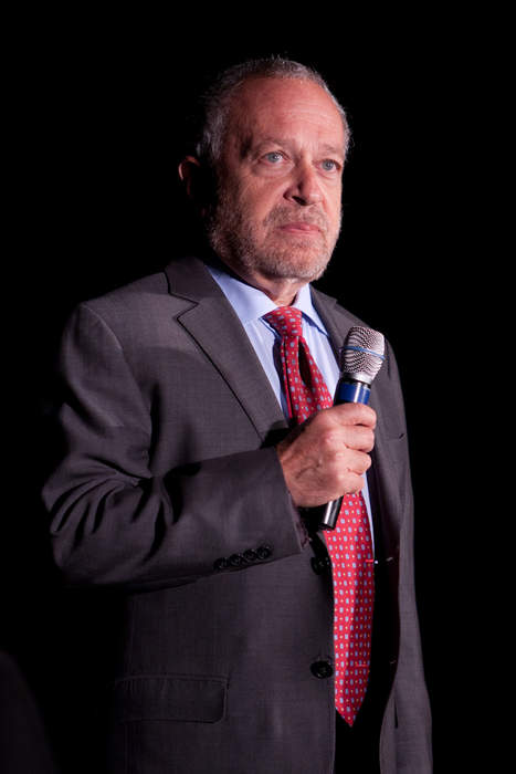 Robert Reich: American academic, lawyer and political commentator (born 1946)