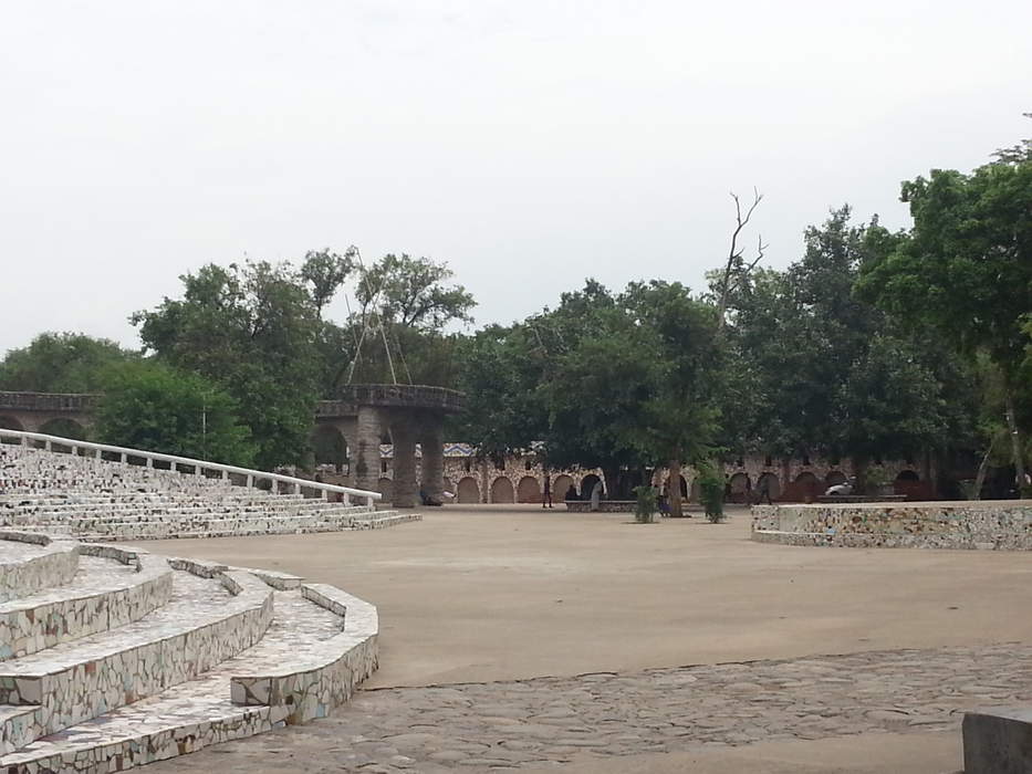 Rock Garden of Chandigarh: Sculpture garden in Chandigarh, India