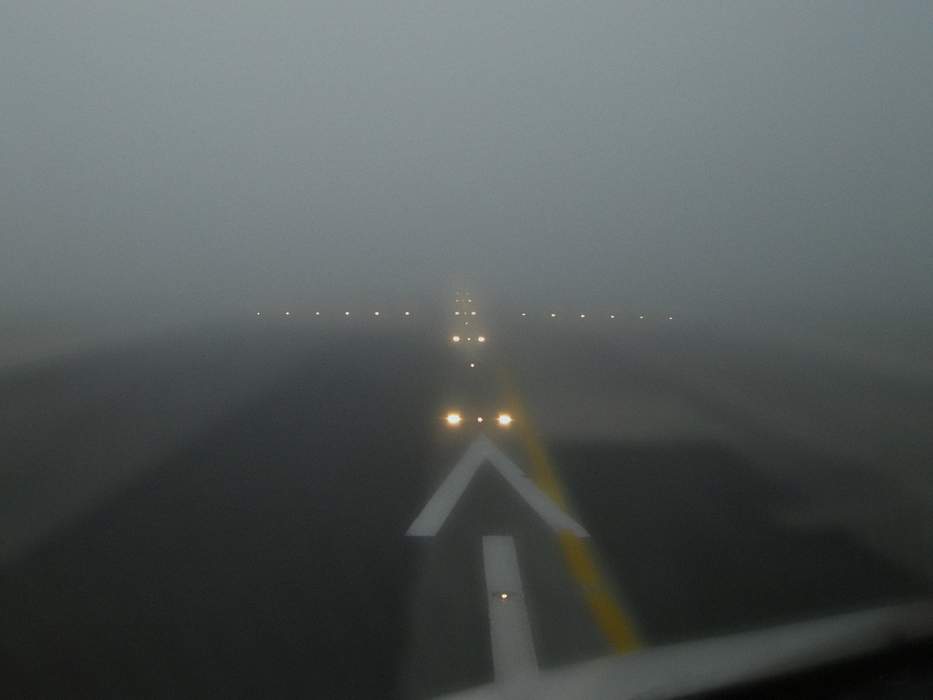 Runway visual range: Measure of aircraft visual distance