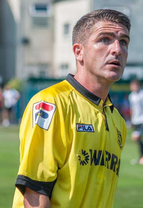 Ryan Lowe: English footballer (born 1978)