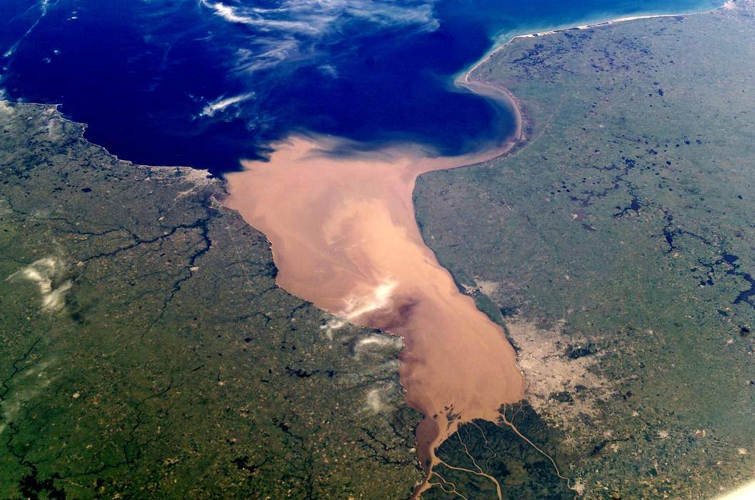 Río de la Plata: River or estuary in South America