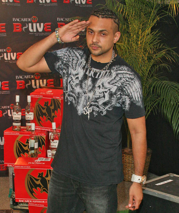 Sean Paul: Jamaican rapper and singer (born 1973)