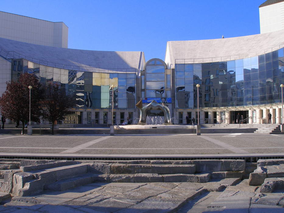 Slovak National Theatre: Theatre and opera company in Bratislava, Slovakia