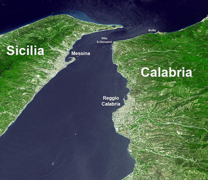 Strait of Messina: Strait between Calabria and Sicilia, Italy