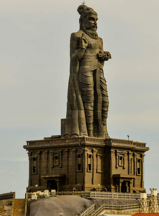 Thiruvalluvar Statue: Stone sculpture of the Tamil philosopher and poet Valluvar in Kanyakumari, Tamil Nadu, India