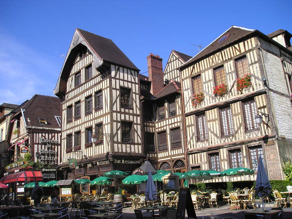Troyes: Prefecture and commune in Grand Est, France