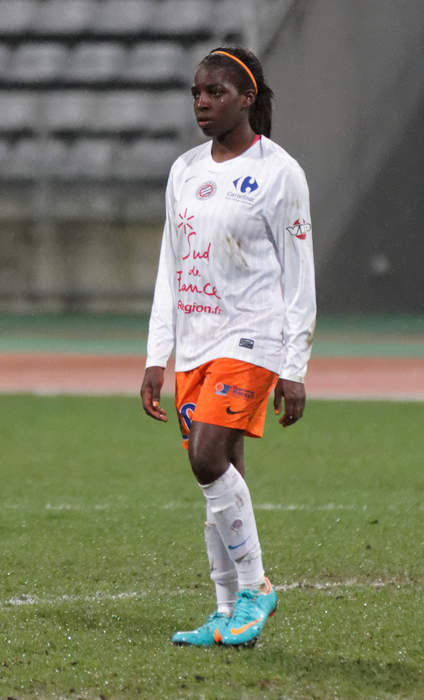 Viviane Asseyi: French footballer (born 1993)