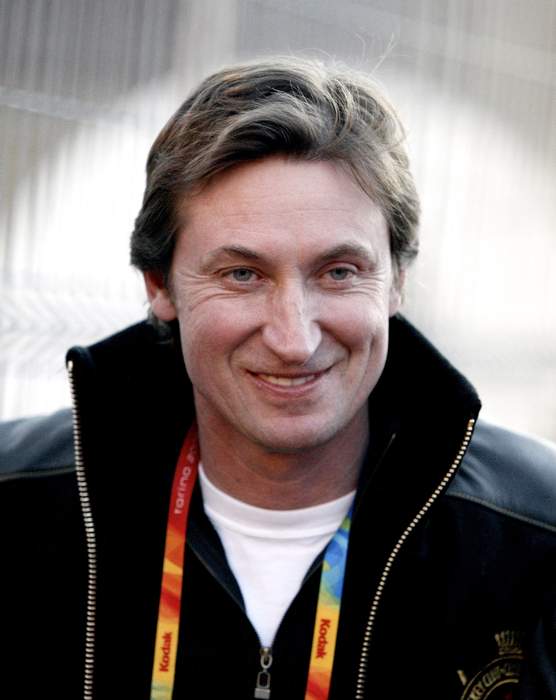 Wayne Gretzky: Canadian ice hockey player and coach (born 1961)